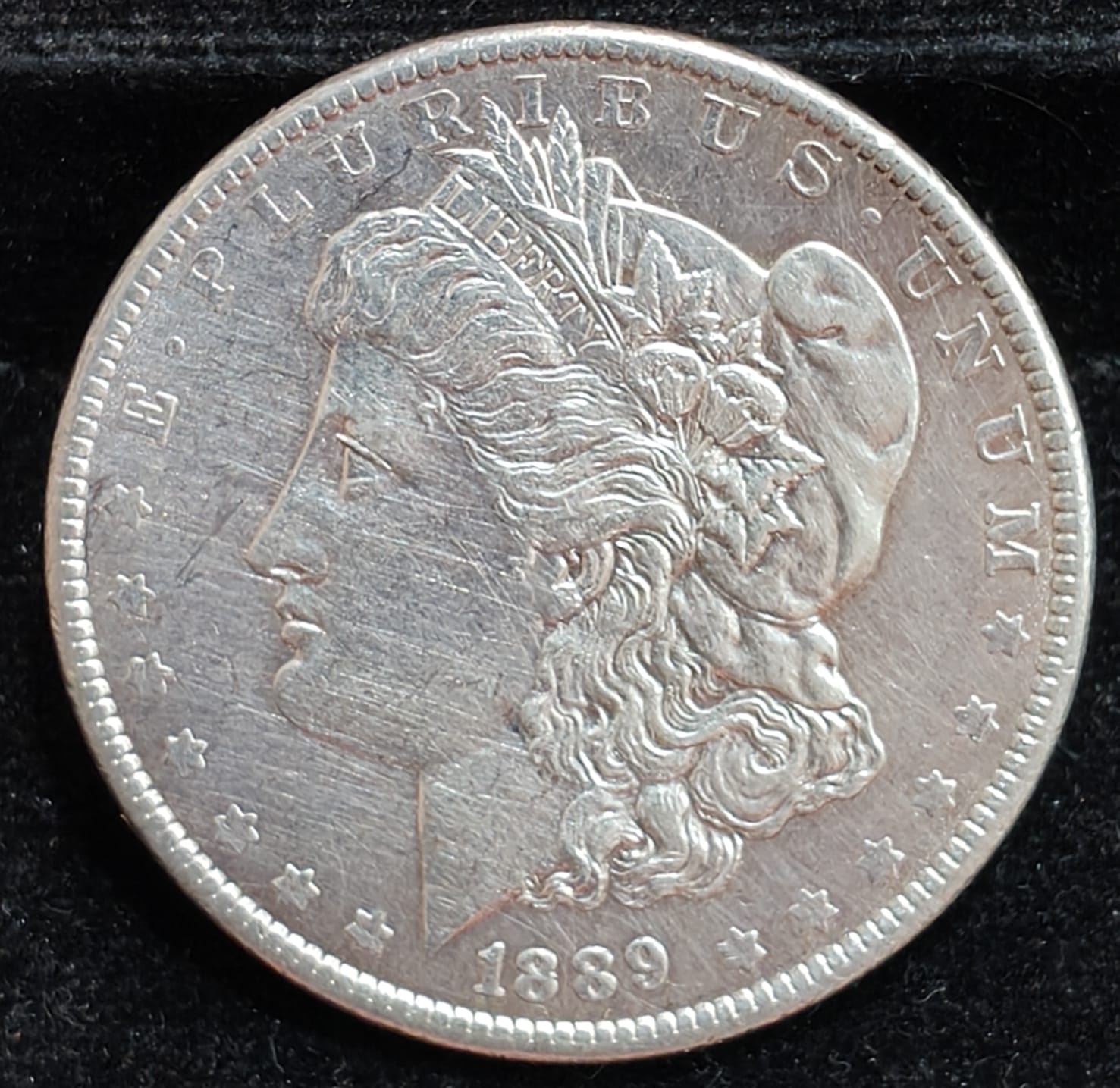 WhatsApp Image 2025-10-10 at 16.56.47_387fb48c United States 1 Dollar 1889 "Morgan Dollar"RARE SILVER COIN - Image 1
